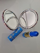 rouge à lèvres marocain avec miroir artisanal