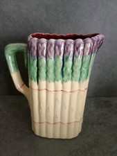 Rare Pichet en Barbotine "