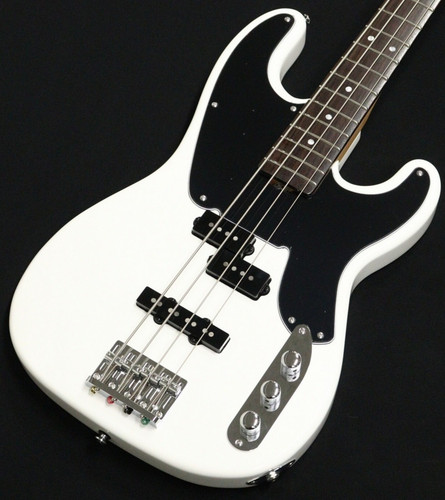 Guitare basse électrique