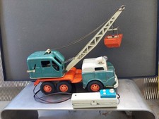 Ancien camion Grue GAMA