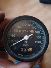 Compteur suzuki GT 250 500 ?