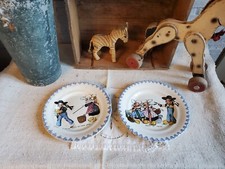 Paire d'assiettes anciennes à