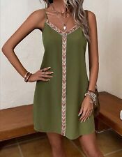 ROBE VERT KAKI DECOLLETE