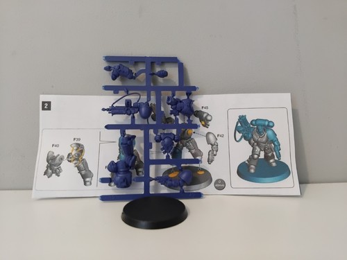 Lieutenant space marines - lieutenant,
