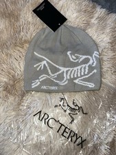 Bonnet Arc'teryx Gris