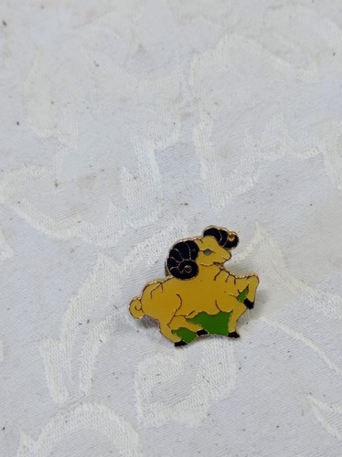 Pin ancien gainot paris - pin’s,