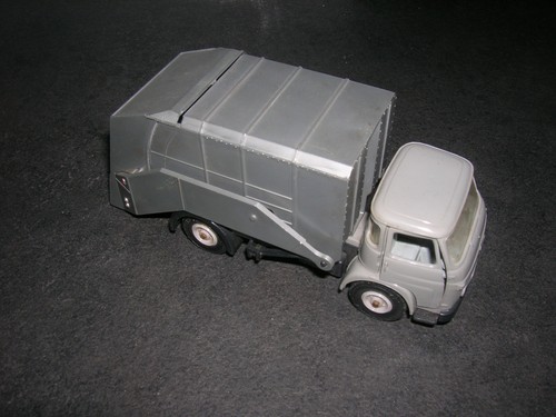 Camion miniature norev - miniature, 1/43