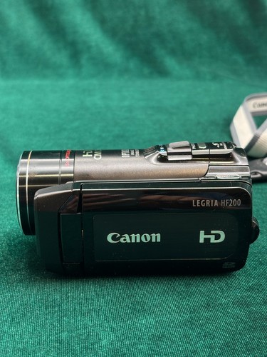 Caméscope canon legria 200 - canon,