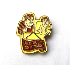 Pin's sculpture granit