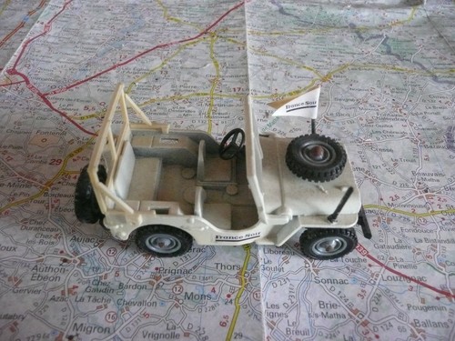 Jeep willys france soir - france, tour