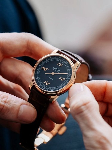 Gustave cie modèle - gustave, 24h