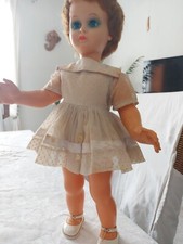 poupee Bella annee 1960 -