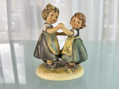 Figurine hummel 353 danse - figurine,
