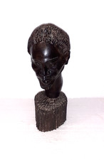 ANCIEN BUSTE HOMME AFRICAIN EN BOIS TRES LOURD