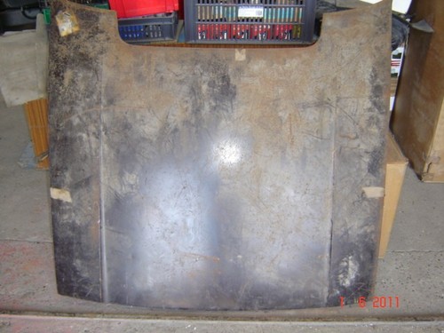 Capot moteur triumph - capot,