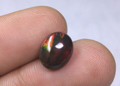 Cabochon opale noire