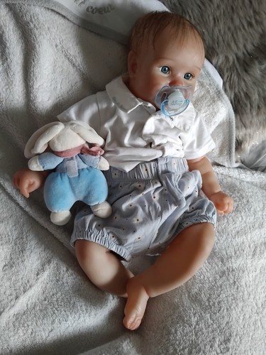 Bébé reborn souriant - souriant, adam