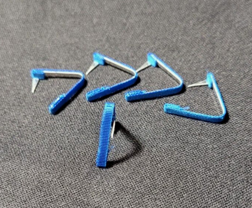 Lot insignes - 5,