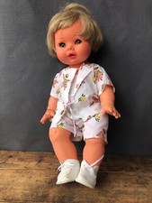 Ancien poupon, poupée plastique n° 12401 FURGA  vieux jouets old French doll