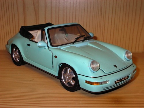 Porsche 911 964 carrera - 1/18,