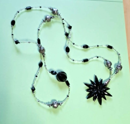 Grand collier sautoir couleur