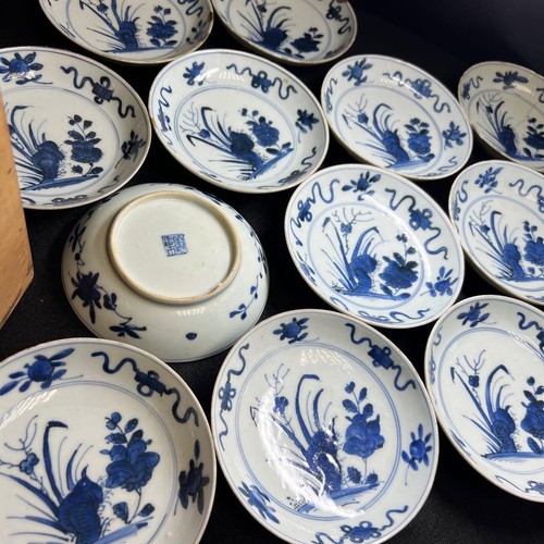 Lot assiettes anciennes - 12,