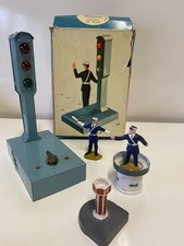 Jouet / lot  POLICIERS  +FEU