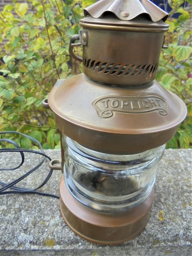 Lampe murale a suspendre - ,