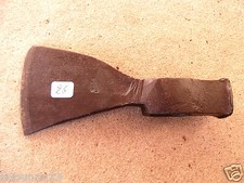 outil ancien hache forgée 19e old tool signée  BÔNE n° 26)