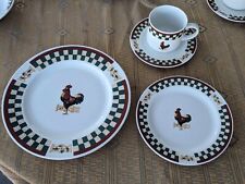 BETTY CROCKER, Set de vaisselle 4 personnes, 20 mcx. Country Inn Collellection