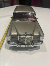 CMC  MERCEDES BENZ 600 PULLMAN LIMOUSINE            1:18