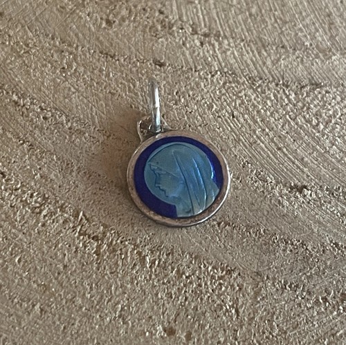 Médaille chrétienne ronde