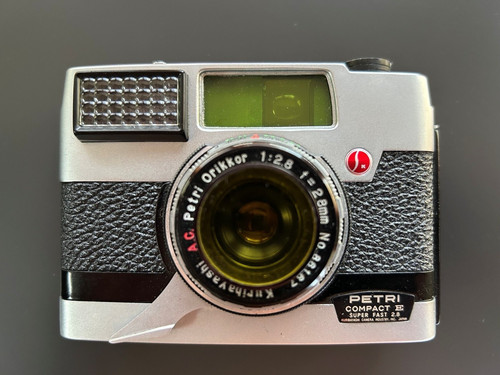 Rare petri compact - rare, super