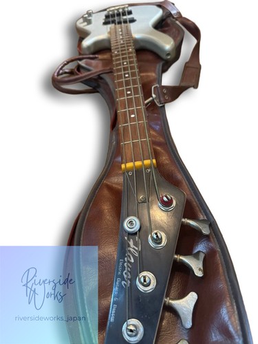 Guitare électrique basse - électrique, et