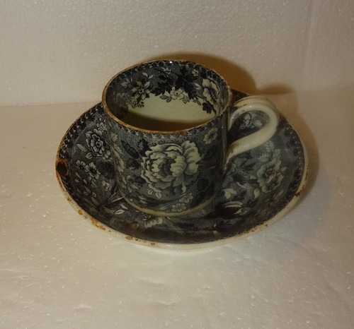 Tres rare tasse soucoupe - tres,