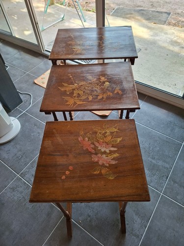 Tables gigognes en - en, bois