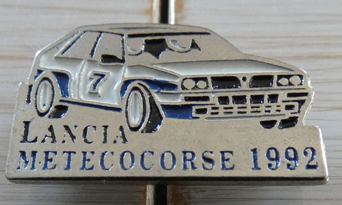 Beau pin voiture rallye - beau,