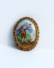ANTIQUE LIMOGES PORCELAIN CAMEO - POLYCHROME GALLANT SCENE - BRASS BROOCH