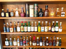  Lot de 47 mignonnettes