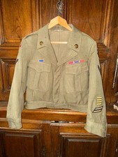 Blouson / veste militaire vintage pour reconstitution historique insigne réf M69