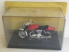 Moto classique n° 5 Norton Commando 1969 1/24ème