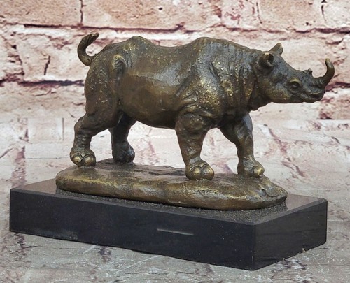 Bronze rhinocéros statue par - bronze,