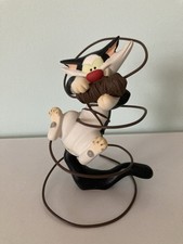 figurine chat qui joue N3 -