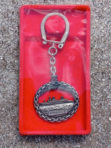 Porte clés métal paquebot - -,