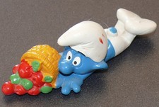 figurine schtroumpf allongé