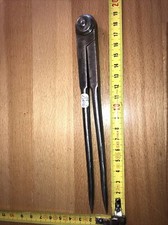 (n°298  OLD TOOL compass 