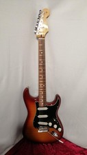 Guitare électrique FENDER