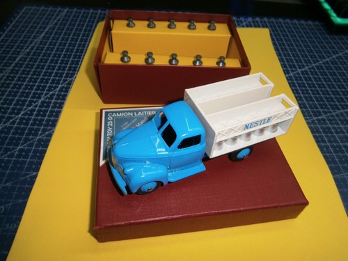 Dinky toys camion laitier - camion,