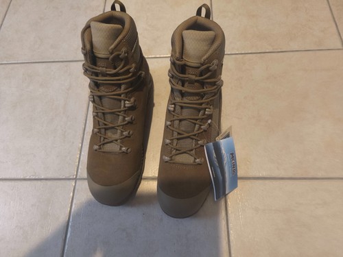 Chaussures randonnées - de,