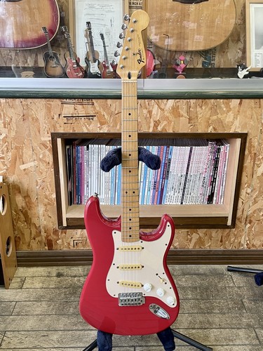 Fender standard strat - standard,